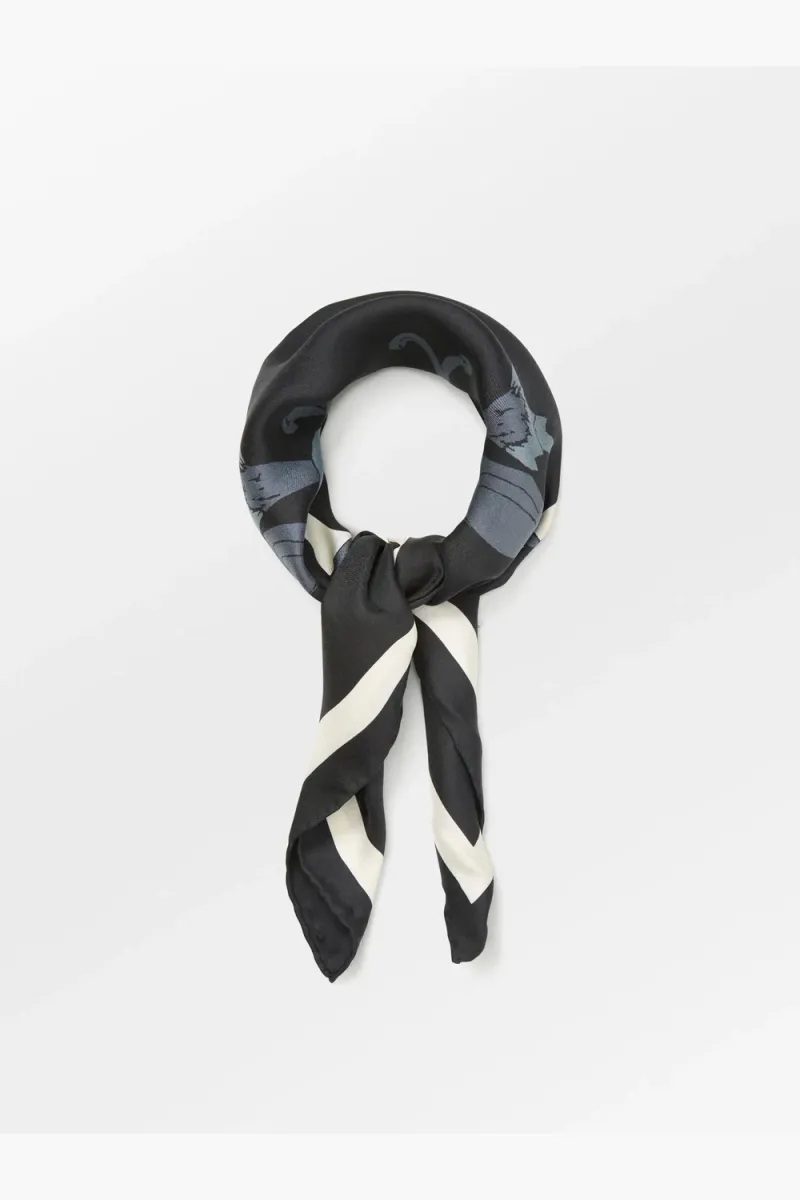 Magna Flower Sia Scarf, Black