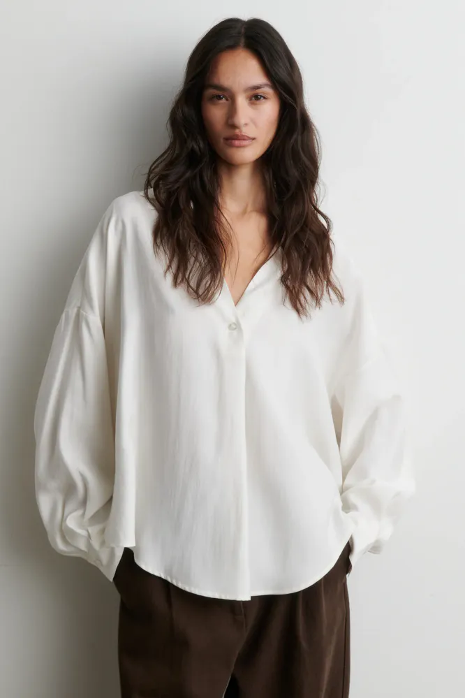 Timeline Blouse, Egret