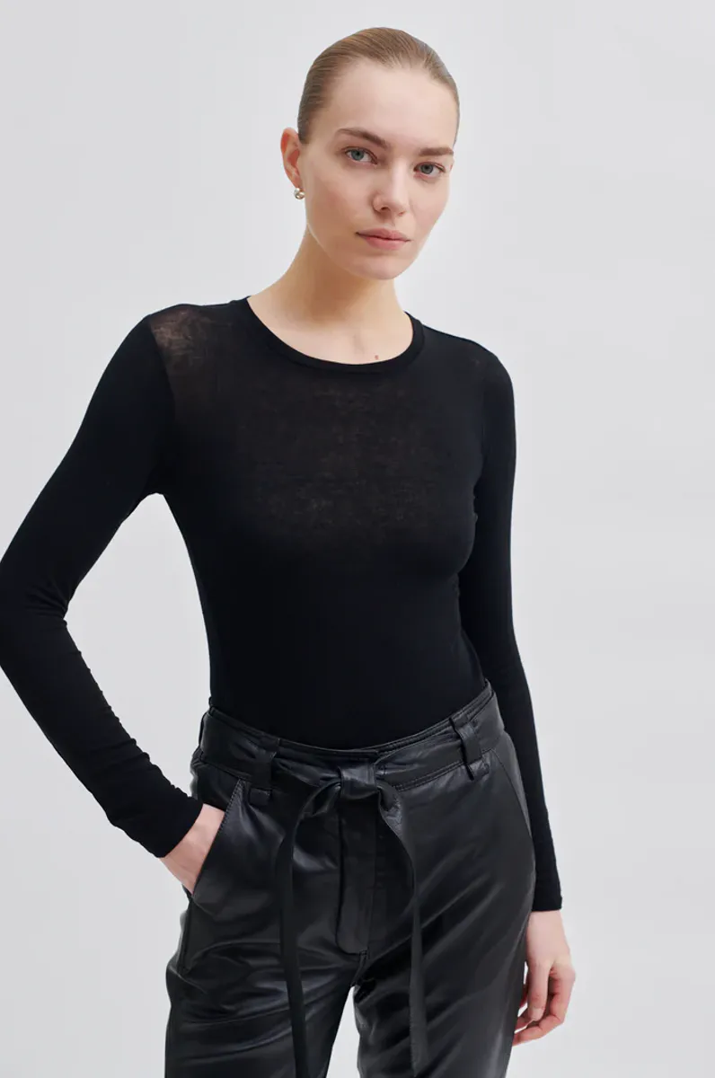 Matima O-Neck Tee, Black