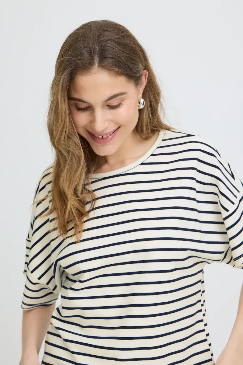 Camilla T-shirt, Black Beauty